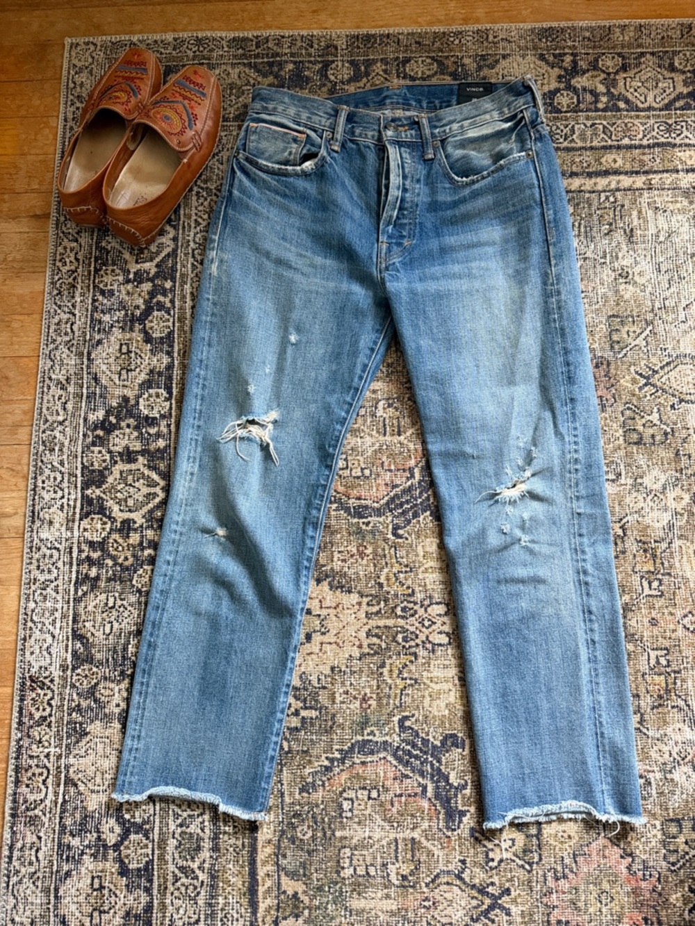 Vince Vintage-Style Distressed Women's Jeans - Light Blue 25
